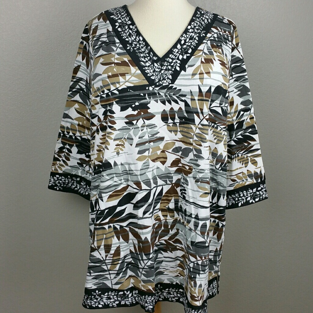 NEW Border Leaf V Neck Boho Tee Earth L 1X